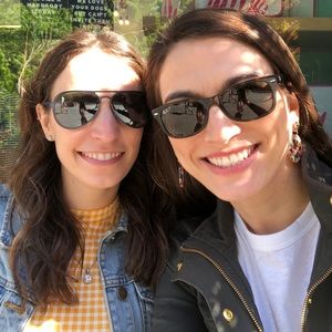 Meet your Posher, Elizabeth